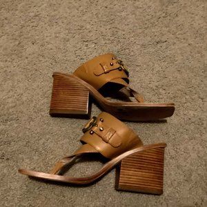 Donald Pliner Sz 6 brown sandal